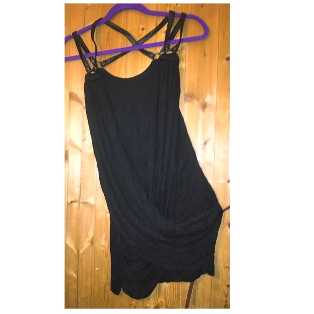 COCO & Tashi top